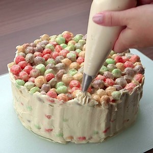 Trix might be for kids, but this cake is fair game! | VIX Yum