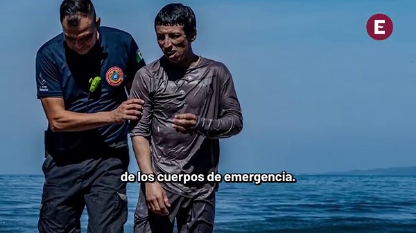 Rescatan a surfista que desafió al huracán ‘Priscilla’ en Puerto Vallarta