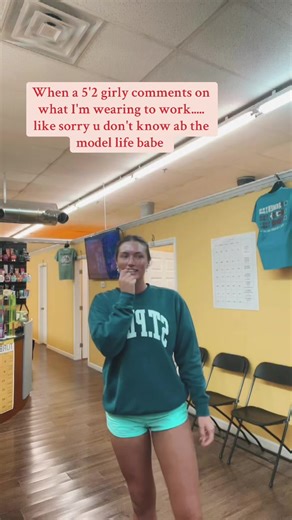 U try finding shorts at 5'11....