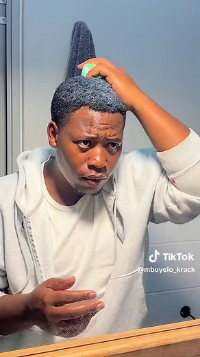 Sleek ASMR Waves Using Holding Gel