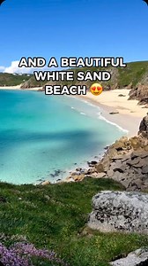 Welcome to one of Cornwall’s loveliest beaches 🏖️😍 Pedn Vounder is a beautiful beach located near the village of Treen in Cornwall, England 🏴󠁧󠁢󠁥󠁮󠁧󠁿 It is known for its stunning natural beauty, with turquoise waters and golden sands, and is surrounded by towering cliffs and offers breathtaking views of the sea and the coastline. As with all the hidden gems we post, please remember to respect the area, pick up your litter and Leave No Trace. Content by: @Cornwall_walking, @Exploringewithg