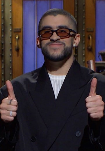 Benito's Monologue: Hosting in English and Spanish