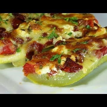Вкусни пълнени тиквички на фурна