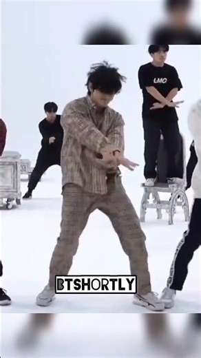 V (Taehyung) Can Do All Dances 🕺🏻🔥 | BTS V Edit | Papi Chulo Dance Short