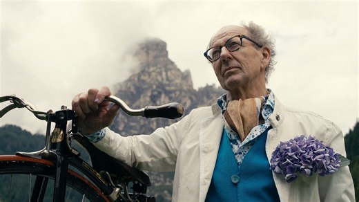 Mutatio è il tema scelto per la 37. edizione della Maratona. Questa parola latina incarna un concetto profondo: tutto muta in continuazione, nulla muore, tutto nasce e si trasforma. È la stessa filosofia che osserviamo nella natura che ci circonda, come il pino cembro delle nostre montagne, simbolo di resilienza e cambiamento. La Maratona dles Dolomites non è solo una gara, ma un viaggio di crescita e trasformazione, per ogni partecipante e per l'evento stesso. Che sia la vostra prima volta o ch