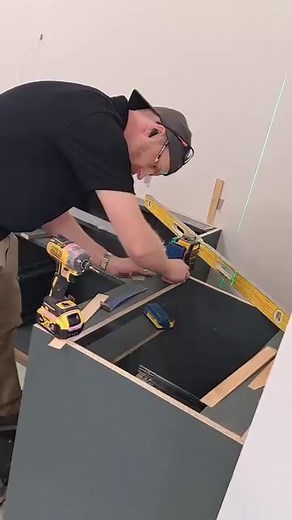 1.1K views | Did you hear? Founders Brewing Co. released Hoppy Days! A brand new, non-alcoholic beer! What a hoppy day it was to be able to try something from a brewery on TV again! #hops #hoppy #beer #nonalcoholic #nabeer #nonalcoholicbeer #sober #soberlife #sobriety #dryjanuary #beercityusa #grandrapids #hopwater | FOX 17 Morning Mix | Facebook