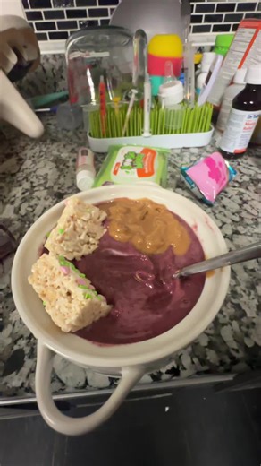 On my Bowl shlt with vagrant child screaming in background lowkey been hella sick sorry for not posting