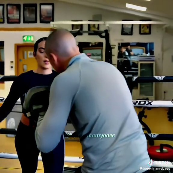 Georgina Rodríguez Boxing 🥊! Celebrity Clips & Variety Show