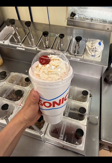 Large Strawberry Cheesecake Shake Recipe
