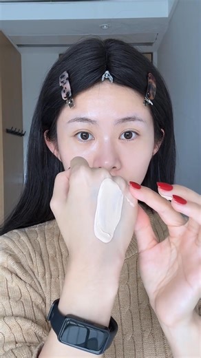 Step into 2026 with this New Year’s Soft Glam Makeup Tutorial 💄✨ In this video, I’ll show you how to create a soft glam makeup look with an elegant glow, perfect for New Year parties, night events, weddings, and special celebrations. This trending 2026 soft glam look focuses on flawless skin, subtle shimmer eyes, defined brows, glowing cheeks, and a polished lip — ideal for both beginners and makeup lovers. Whether you’re attending a New Year’s Eve party, a formal event, or a festive gathering,