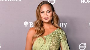 13K views · 205 reactions | Luna Simone may have two famous parents, but that doesn't stop her from getting a little star struck. | Billboard | Facebook