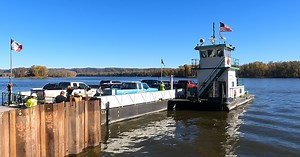 Cassville car ferry begins service between Crawford County and Lansing
