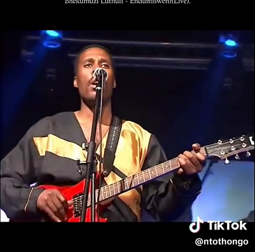 Bhejumuzi Luthuli - Endumisweni Live.#bhekumuziluthuli #maskandilyrics #bhekumuziluthuli