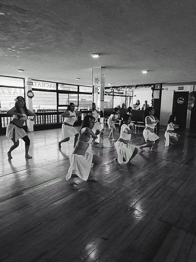 'Ori Tahiti grupo Sabático 🌸✨️🇵🇫 Abierto a todos los niveles, te esperamos en Pasión Studio 🌺 . . . #oritahiti #tahitiandance #girls #training #love #foryou #2025