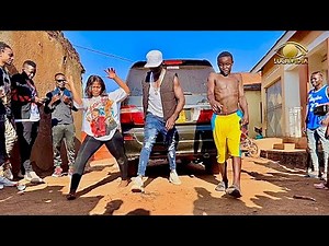 Alien skin Surprises a Tiktok female fan who does his trending challenges