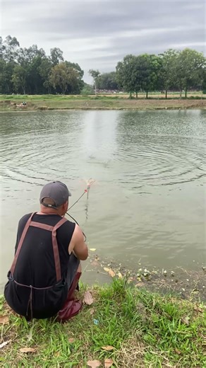 Flying Disc Net Fishing in Outdoor | China Fish Hunter Ep209