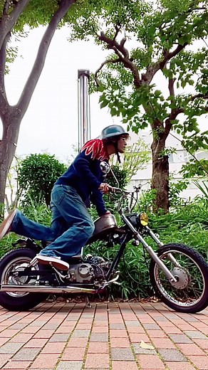 Vintage Honda Jazz 50cc Kickstart - Tenderloin Ride