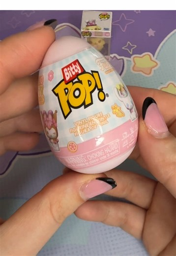 Discover Exciting Hello Kitty Surprises in Blind Eggs!