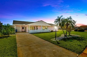 720 Indian Wells Ave, Sun City Center, FL 33573 - MLS TB8353583 - Coldwell Banker