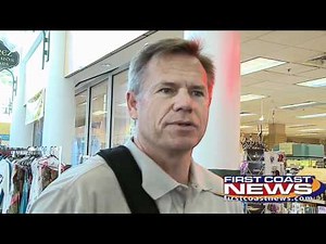 Electronic Pickpocket Targets RFID Credit Cards