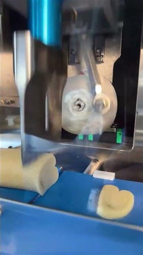 Industrial Bakery Equipment: Precision Biscuit Slicing Process