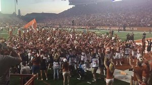 40K views · 1K reactions | 35-34. Hook. That. #TexasFight | The University of Texas Longhorn Band | Facebook