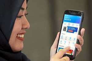 E-wallets to carve up more market