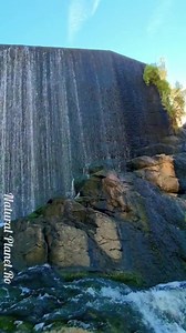 142K views · 10K reactions | Mai aveam nevoie și de puțin relax într-o lume atât de agitată, priviți cat de frumoasă este această cascadă ❤️ o zi frumoasă vădoresc!  | Natural Planet.Ro | Facebook