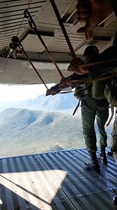 Alas de plata muy cerca del corazón.🫡🪖❤️ #paracaidistas #mexico #BFP #defensa #EjercitoMexicano | Comando Táctico