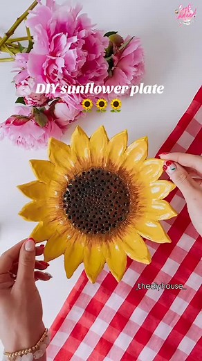 DIY Air Dry Clay Tutorial for beginners. You can try your hands on this beautiful air dry clay tutorial of a Flower Tray for keeping your jewellery or any useful item! Isn't it beautiful? Please comment your answer if you like it or not! Don't forget to follow my page for more interesting videos and DIY'S AND CREATIVITY. @_thediyhouse_ . . . . #trending #art #artist #artistsoninstagram #diycrafts #craftastherapy #diyprojects #creator #trendy #craft #airdryclay #tutorials #tutorial #explorepage✨