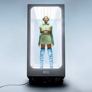 PLAYGIRL by Lolo Zouaï