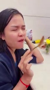 291K views · 10K reactions | กลิ้งกลับจีนแน่นอนดูทรงแล้ว… เป้าหมายทำงาน แต่ตอนนี้ทำงาน10%กิน99% #สะใภ้จีน #เที่ยวไทย #ผู้ชายจีน #นักชิมอาหาร #1วันของฉัน | สะใภ้ไชน่า Sapai China | Facebook