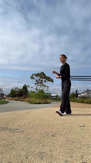 The rope is more than fitness — it’s self-expression 🎨✨ @Katerina_jumps makes every skip feel like art. What’s your favorite way to add style to your routine? #jumprope #ropeskipping #elevatefamily #jumpropecommunity #elevaterope #funcardio