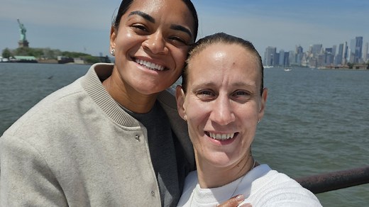 Ex-Chelsea team-mates Jess Carter & Ann-Katrin Berger to wed after NYC proposal