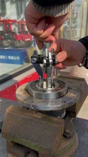 Universal Slide Hammer Bearing Puller Set #globaltrade #b2bwholesale #automobile #tools