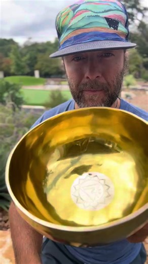A limited edition run -- The Yellow Solar Plexus Chakra Singing Bowls. The Solar Plexus is here, in this 8.5-inch bell-bronze bowl, finished in brilliant yellow and resonating at an E note, in the third octave. One of just five pieces, a collector's piece and a powerful instrument of personal empowerment. Signature E-Note Resonance Selected from dozens of bowls for its third-octave E note—the fundamental frequency of confidence and personal power. This tone resonates at the frequency of the Sola