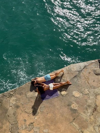 MELANIE🧚🏽 | She sells sea shells by the sea shore 🎣⚓️ | Instagram