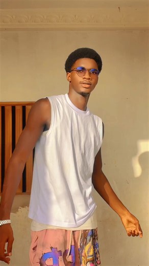 Cherifou Officiel - Découvre sa dernière chanson