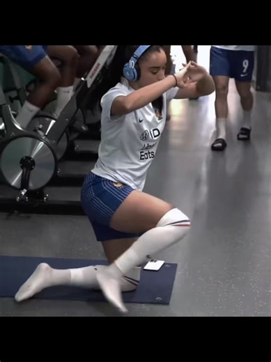 Citation émotive de Sakina Karchaoui sur l'amitié