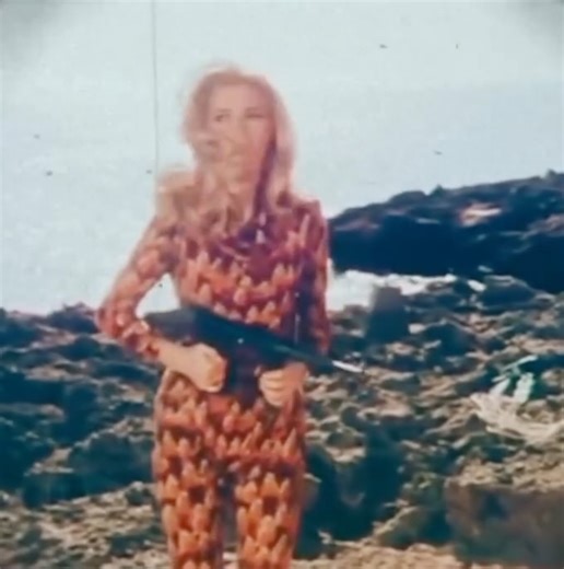 b e I t a l i a n 🇮🇹 | 🇮🇹Daniela Bianchi, Special Mission Lady Chaplin, 1966 Repost @bluthardino #weareitaly #liveitalian #beitalian #italianstyle #italianlife... | Instagram