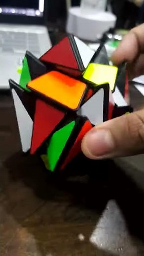 Axis or alien cube? How to solve axis cube?