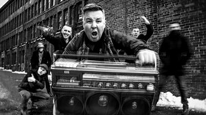 Dropkick Murphys announce new album Turn Up That Dial, unleash "Middle Finger"