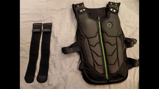 TrueGear触介体感服和bhaptics体感服对比测评