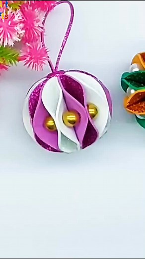 Upcoming Christmas Tree Decorating Ideas With Ball Ornaments #decor #merrychristmas #holidayseason #diy | Origami Art & Crafts