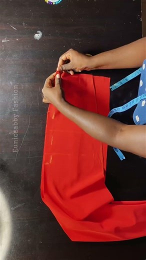 Double slit skirt process #SewingTutorial #BeginnerSewing #skirtslit #doubleslitskirt