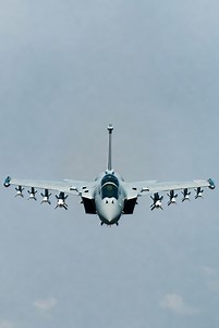 🚀 India’s 6th Gen AMCA Fighter Jet | AI Stealth Defence Technology 🇮🇳 #reels India is shaping the future of defence technology. The 6th Generation AMCA Fighter Jet represents advanced research, innovation, and next-generation aviation concepts. This video explains the concept of India’s future fighter aircraft, focusing on AI-powered systems, stealth design, and modern defence technology used in advanced aviation. All visuals shown in this video are AI-generated and used only for educational 