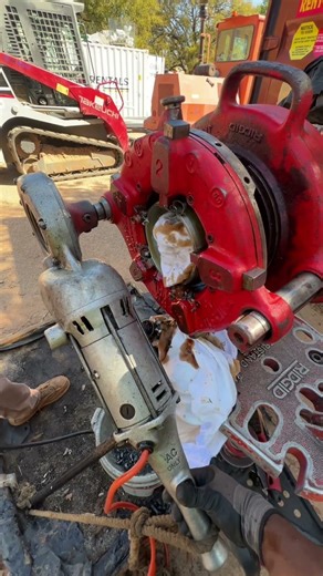 Threading 4” rigid conduit