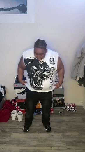 Styling Tips for Muscle Tees: How to Rock Them All Summer