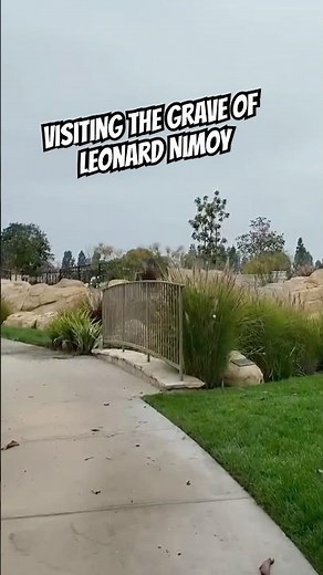 Visiting the grave of Leonard Nimoy #shorts