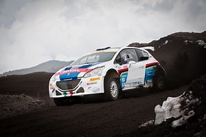 Ultimativer Showdown: Peugeot 208 T16 vs. Vulkan Etna! | Peugeot